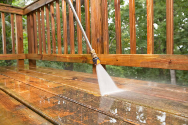 Best Pool Deck Cleaning  in Laguna Heights, TX
